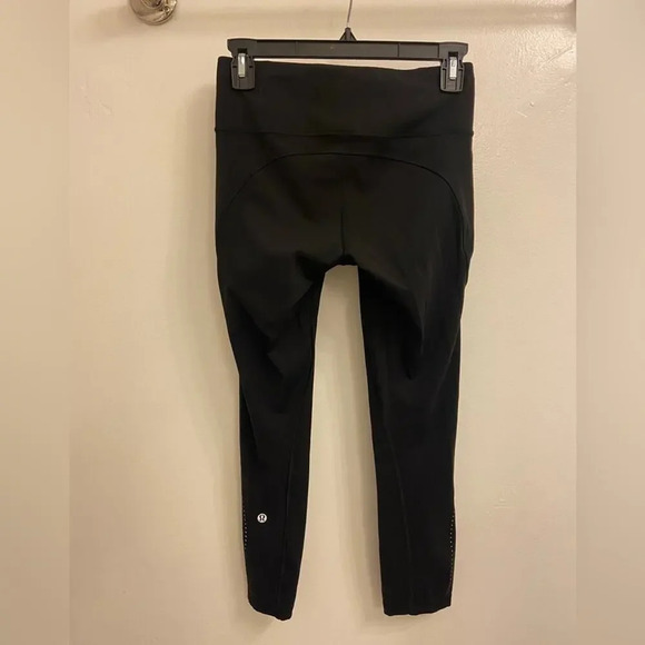 Lululemon Extra Mile Crop Reflective Black Size 4 - Picture 3 of 7